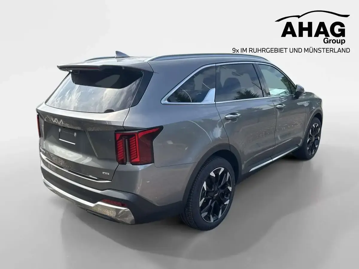 Neu Kia Sorento Platinum 193 PS (141 kW) 2026 Grau SUV