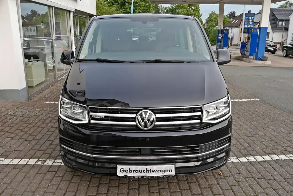 Gebraucht VW Multivan 204 PS (150 kW) 2018 Deep black perleffekt Van / Kleinbus