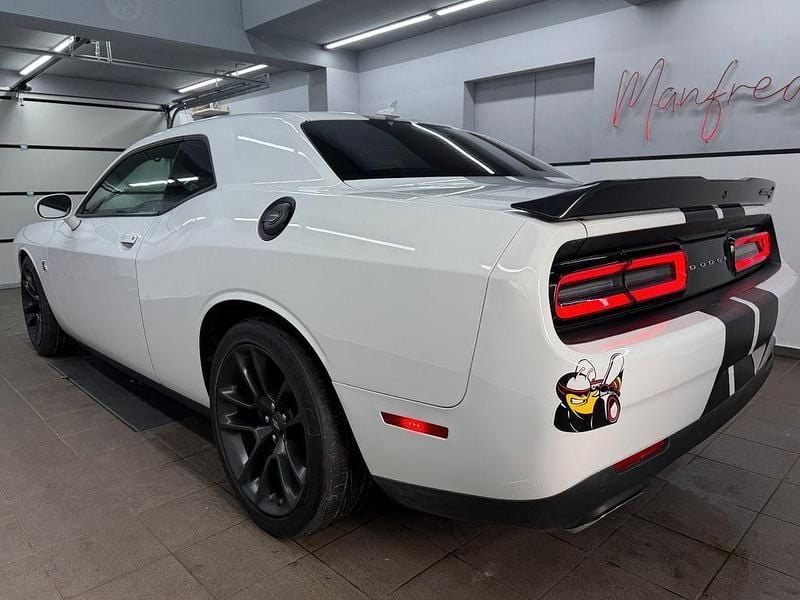 Gebraucht Dodge Challenger 492 PS (361 kW) 2023 White knuckle Coupé