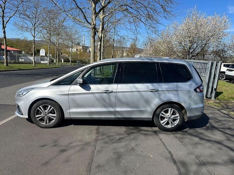 Gebraucht Ford Galaxy Titanium 190 PS (139 kW) 2020 Silber Van / Kleinbus