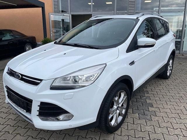 Weiß Gebraucht 2014 Ford Kuga Titanium SUV | 11.900 € (Fairer Preis) - Bild 1/4