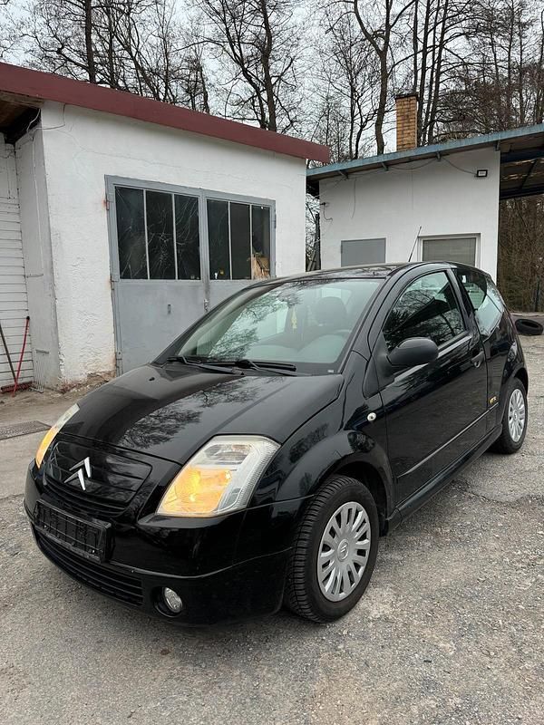 Gebraucht Citroën C2 70 PS (51 kW) 2008 Schwarz Kleinwagen