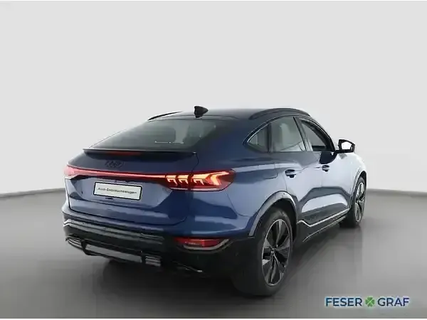 Gebraucht Audi Q6 e-tron Ambiente 119 kW (163 PS) 2025 Ascariblau metallic SUV