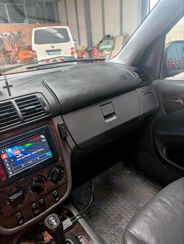 Gebraucht Mercedes ML320 218 PS (160 kW) 1998 SUV