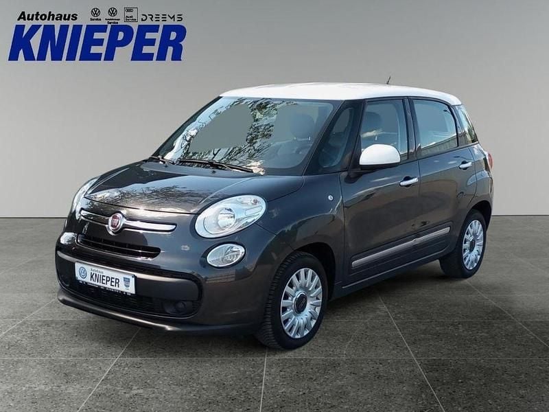 Grau Gebraucht 2016 Fiat 500L Van / Kleinbus | 5.900 € (Fairer Preis) - Bild 1/4