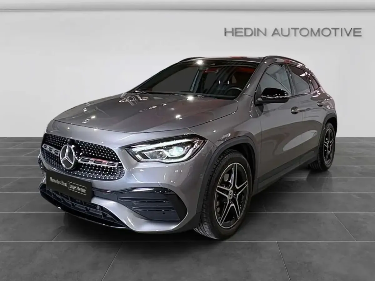 Gebraucht Mercedes GLA200 AMG 163 PS (119 kW) 2023 Grau SUV