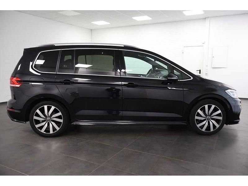 Gebraucht VW Touran Highline 150 PS (110 kW) 2018 Schwarz Van / Kleinbus