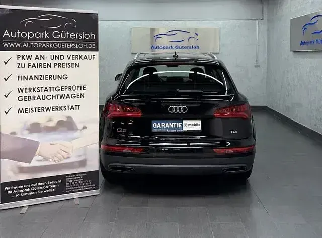 Gebraucht Audi Q5 Ambiente 150 PS (110 kW) 2018 Schwarz SUV
