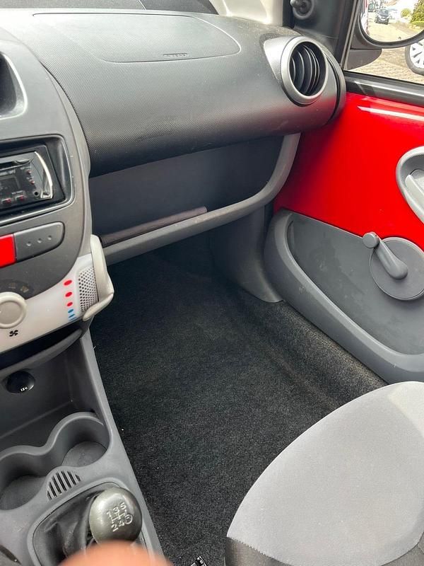 Gebraucht Citroën C1 69 PS (50 kW) 2009 Rot Kleinwagen