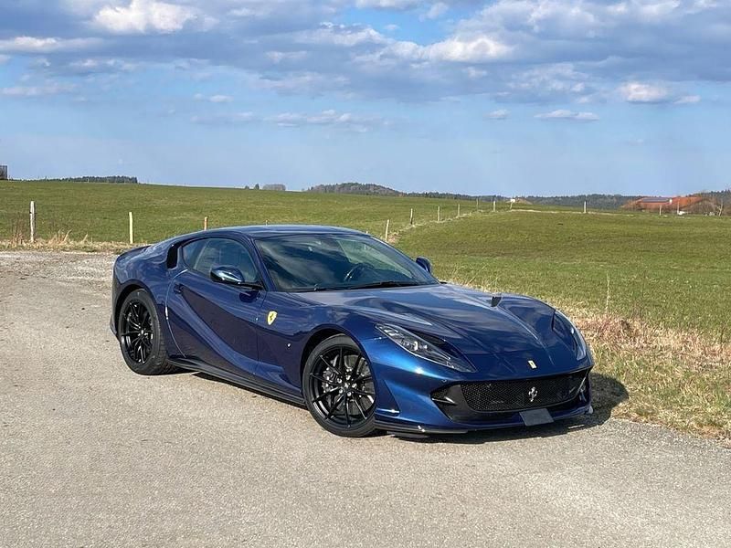 Gebraucht Ferrari 812 799 PS (587 kW) 2018 Blu tour de france Coupé