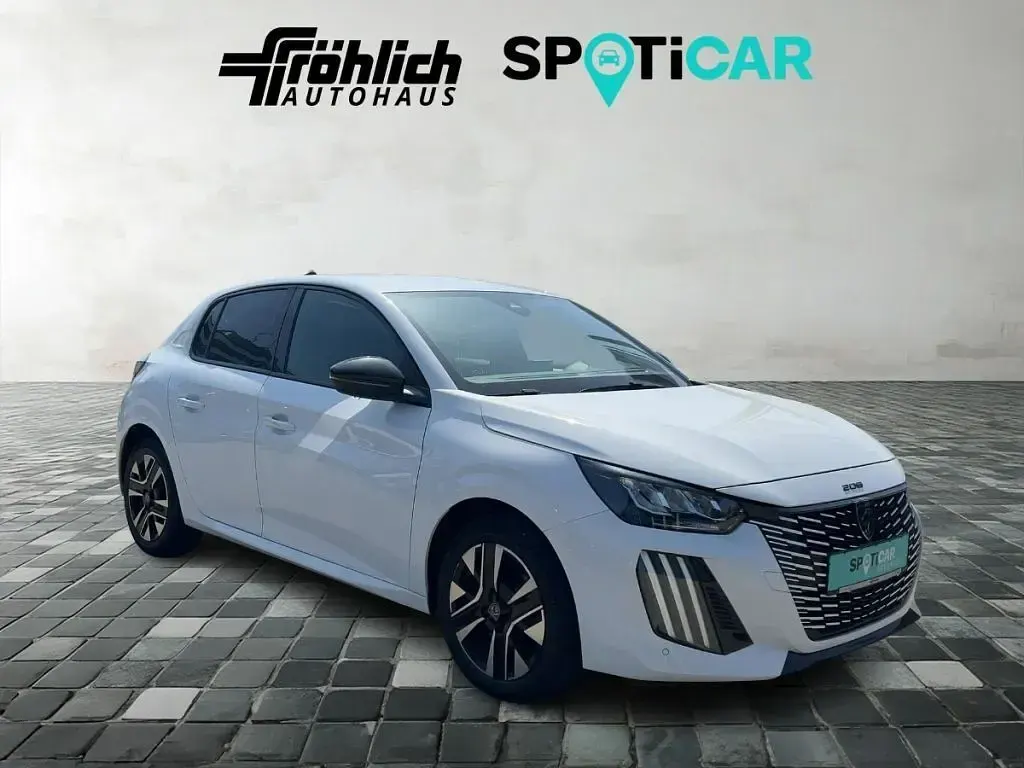 Gebraucht Peugeot 208 Allure 101 PS (74 kW) 2024 Weiß Kleinwagen