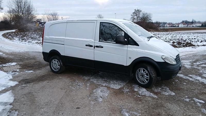 Gebraucht Mercedes Vito 109 PS (80 kW) 2008 Weiß Van