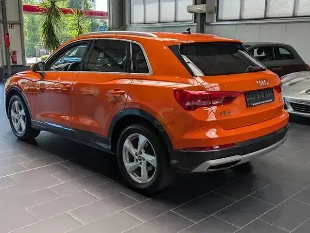 Gebraucht Audi Q3 Advanced Plus 150 PS (110 kW) 2022 Orange SUV