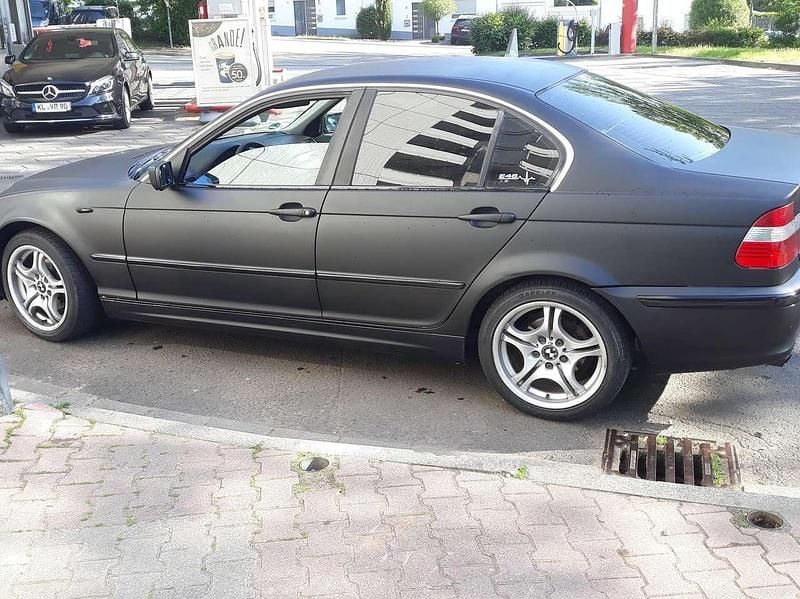 Gebraucht BMW 320 170 PS (125 kW) 2003 Schwarz Limousine