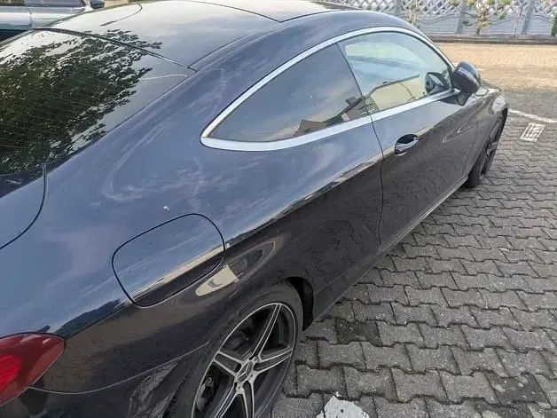 Gebraucht Mercedes C200 184 PS (135 kW) 2016 Blau Coupé