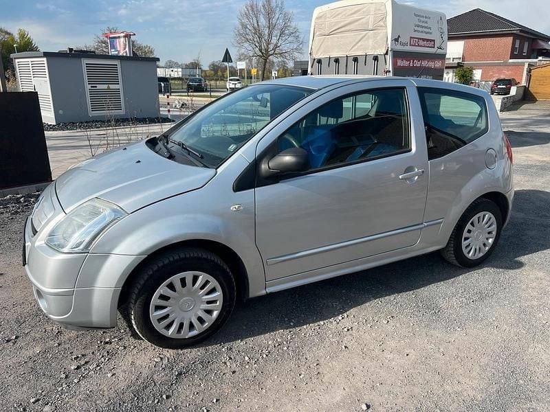 Gebraucht Citroën C2 74 PS (54 kW) 2006 Silber Kleinwagen