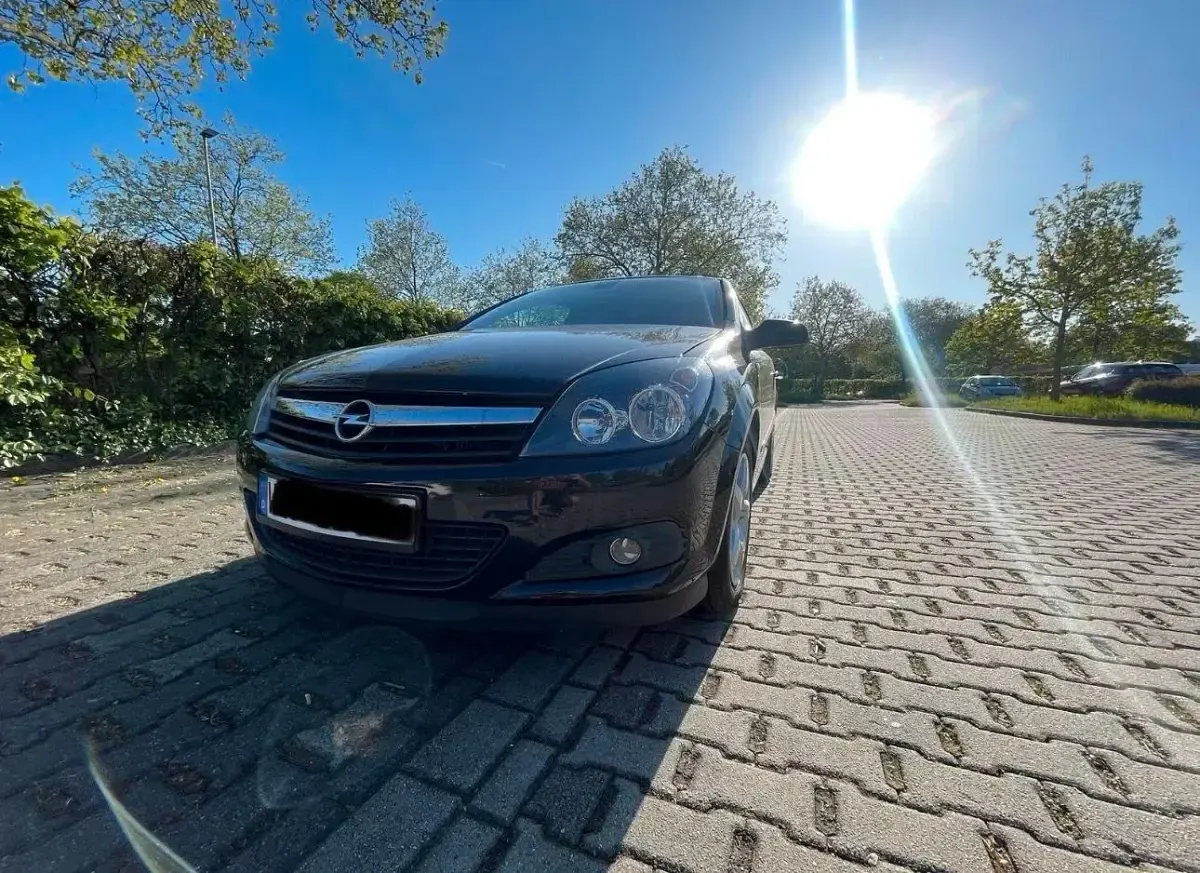 Gebraucht Opel Astra GTC 120 PS (88 kW) 2007 Schwarz Coupé