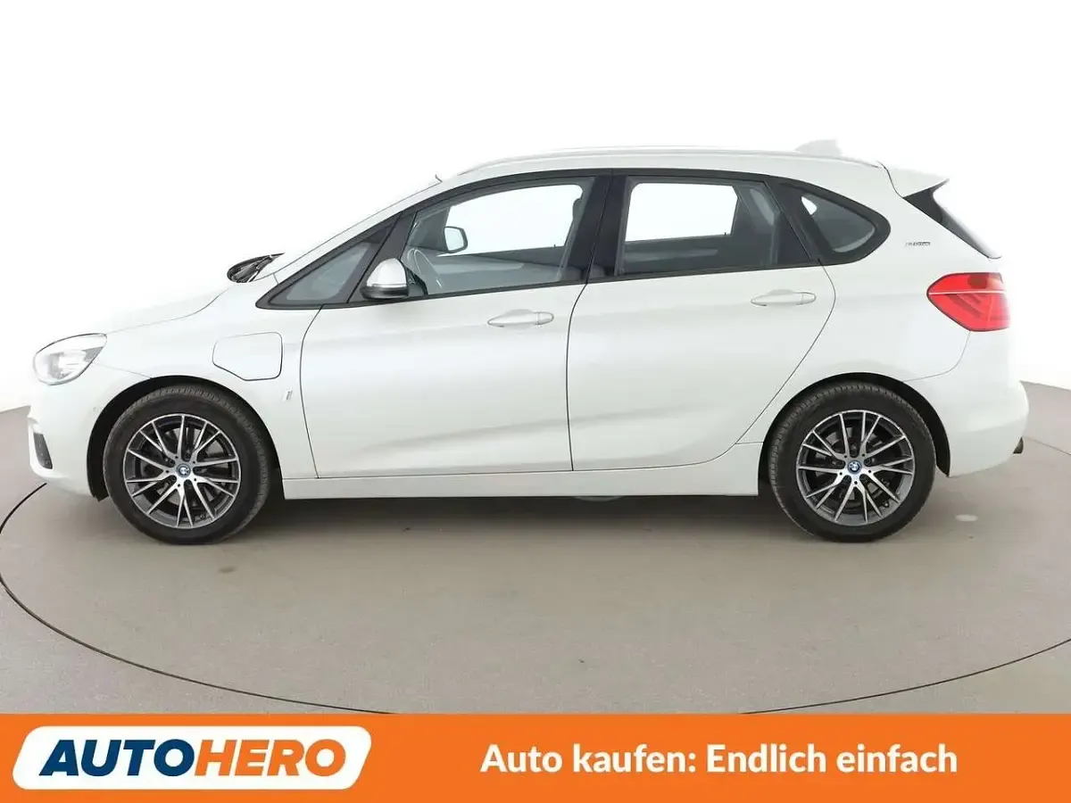 Gebraucht BMW 225 Active Tourer Advantage 224 PS (164 kW) 2017 Mineralweiss Van / Kleinbus