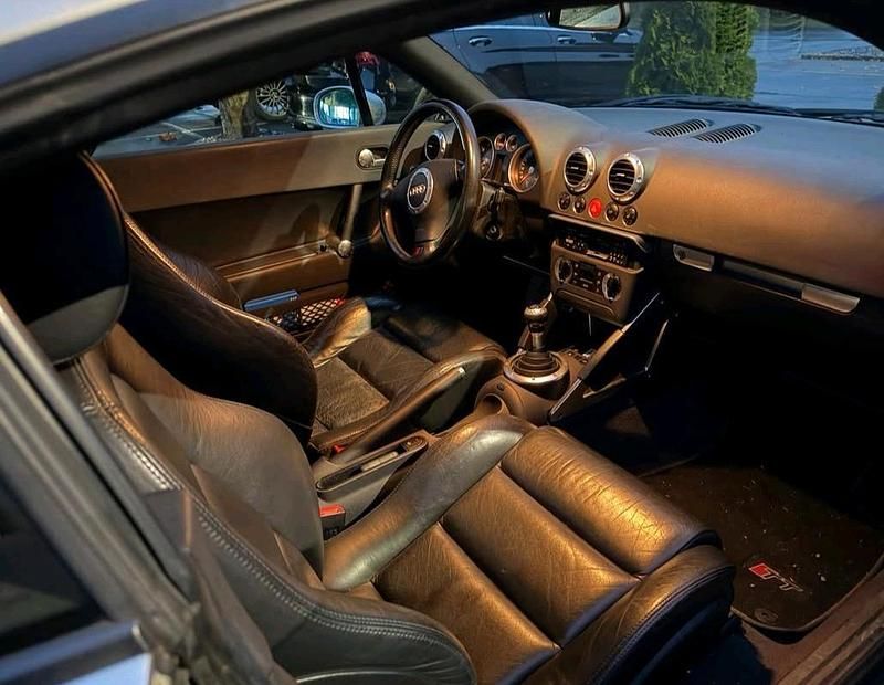 Gebraucht Audi TT 180 PS (132 kW) 1999 Silber Coupé