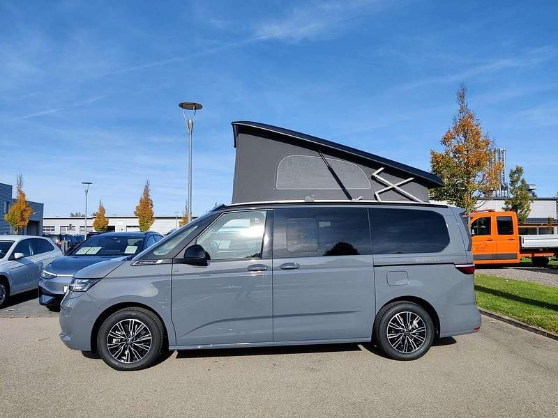 Neu VW California Beach 150 PS (110 kW) 2025 Pure grey Van