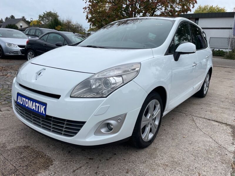 Gletscherweiss Gebraucht 2010 Renault Grand Scénic III Dynamique Van / Kleinbus | 9.497 € (Teuer) - Bild 1/4