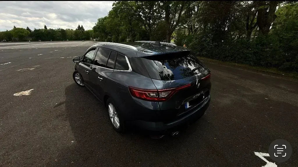 Gebraucht Renault Mégane Play 110 PS (80 kW) 2017 Grau Limousine