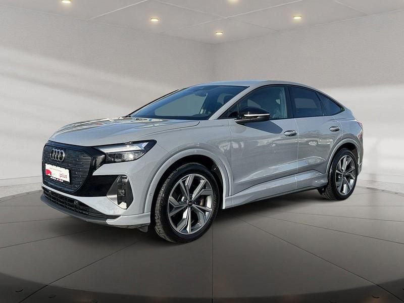 Grau Gebraucht 2022 Audi Q4 Sportback e-tron S-Line SUV | 31.690 € (Guter Preis) - Bild 1/4