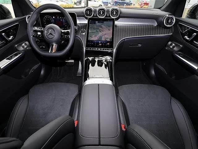 Gebraucht Mercedes GLC450 AMG line 367 PS (269 kW) 2025