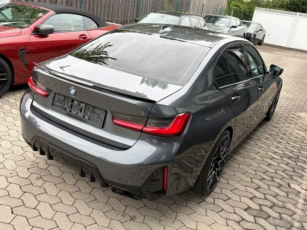 Gebraucht BMW 330 M Sport 258 PS (189 kW) 2021 Grau Limousine