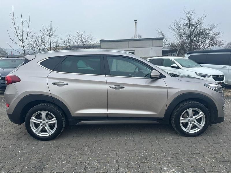 Gebraucht Hyundai Tucson Premium 177 PS (130 kW) 2017 Grau SUV