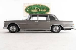 Gebraucht Mercedes 600 250 PS (183 kW) 1967 Grau Limousine