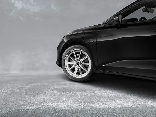 Second-hand Audi A3 Sport 204 CP (150 kW) 2025 Negru Berlinǎ