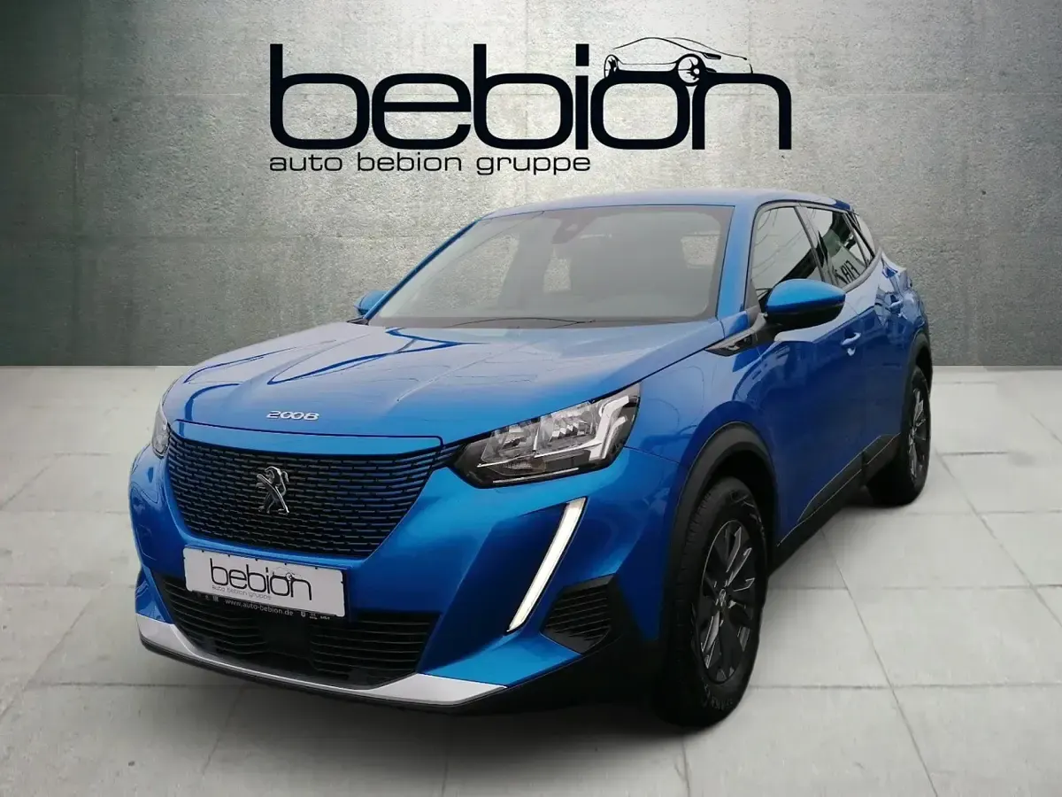 Gebraucht Peugeot e-2008 Active 100 kW (136 PS) 2021 SUV