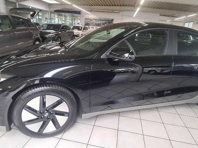 Gebraucht Hyundai Ioniq 6 Basis 111 kW (151 PS) 2023 Schwarz Limousine