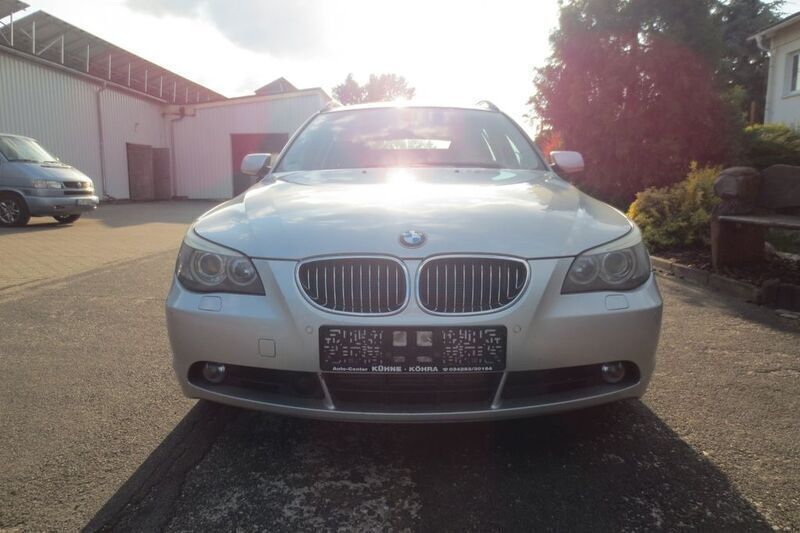 Silber Gebraucht 2006 BMW 530 Advantage Kombi | 4.900 € (Fairer Preis) - Bild 1/4