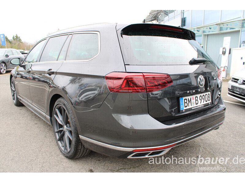 Gebraucht VW Passat Elegance 190 PS (139 kW) 2020 Mangangrau (metallic) Kombi