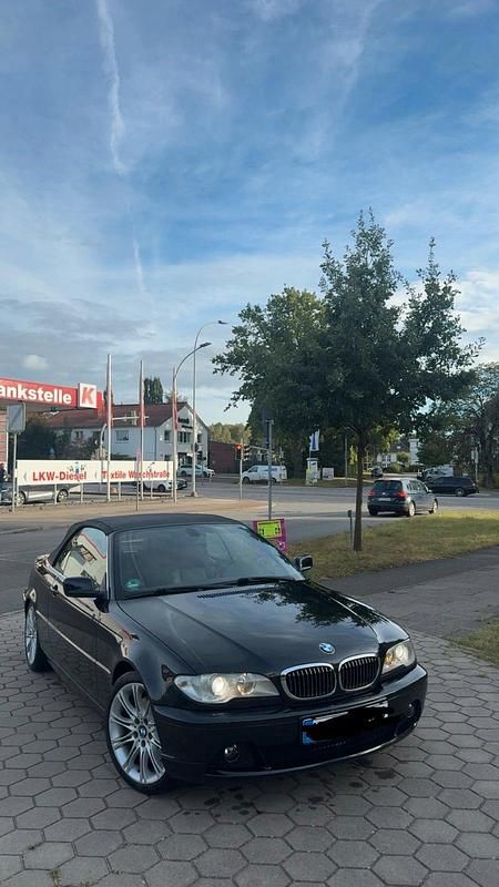 Schwarz Gebraucht 2005 BMW 330 Cabriolet Sport Line Cabrio | 18.500 € (Fairer Preis) - Bild 1/4