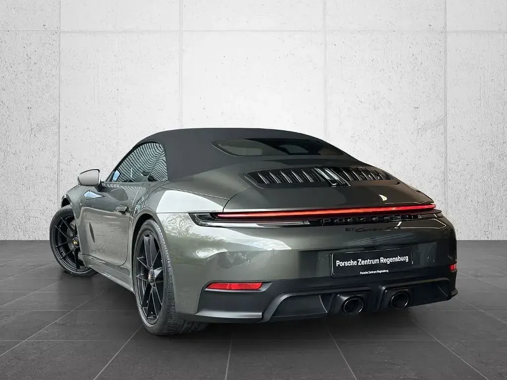 Neu Porsche 911 Carrera GTS 541 PS (397 kW) 2026 Grün Cabrio