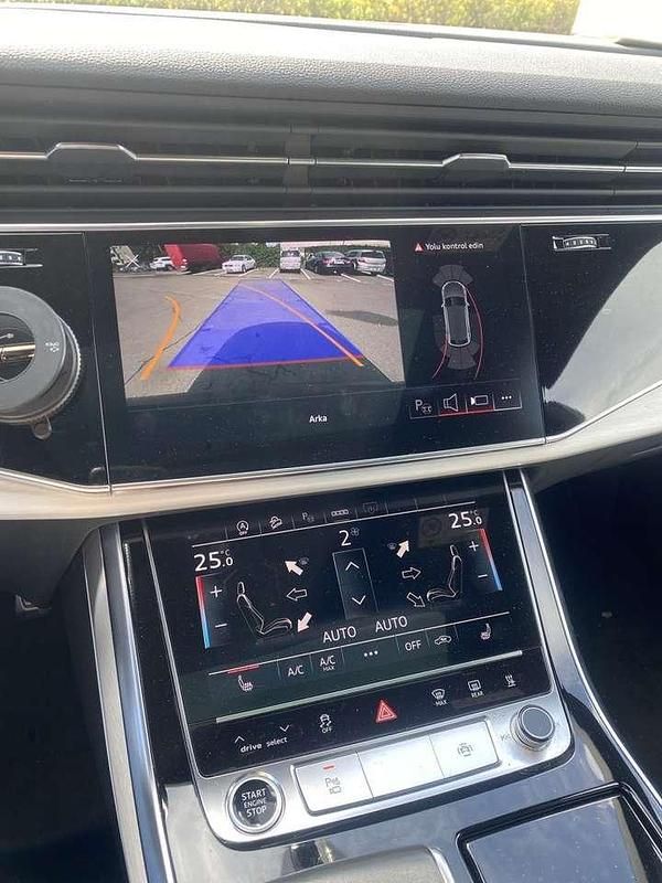 Usata Audi Q8 286 CV (210 kW) 2020 SUV