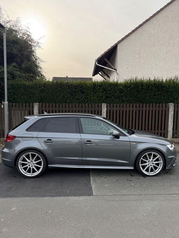 Gebraucht Audi A3 S-Line 179 PS (131 kW) 2015 Grau Limousine