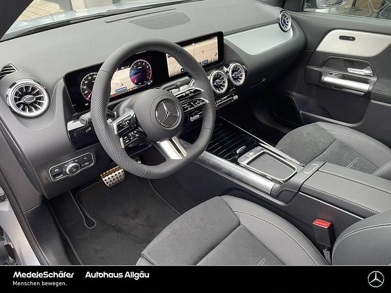 Gebraucht Mercedes GLA200 AMG 163 PS (119 kW) 2026 Lack hightechsilber SUV