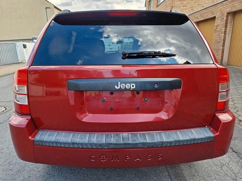 Gebraucht Jeep Compass 170 PS (125 kW) 2010 Rot SUV