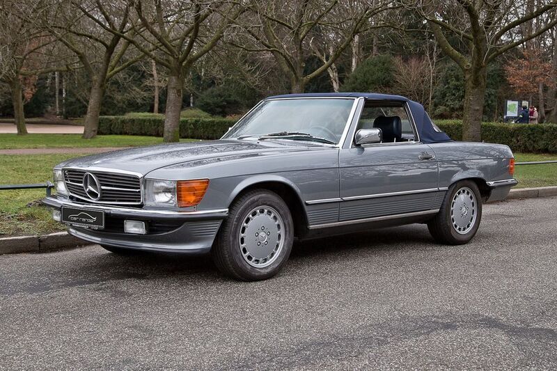 Perlmuttgrau Gebraucht 1987 Mercedes 560 Cabrio | 59.500 € - Bild 1/4