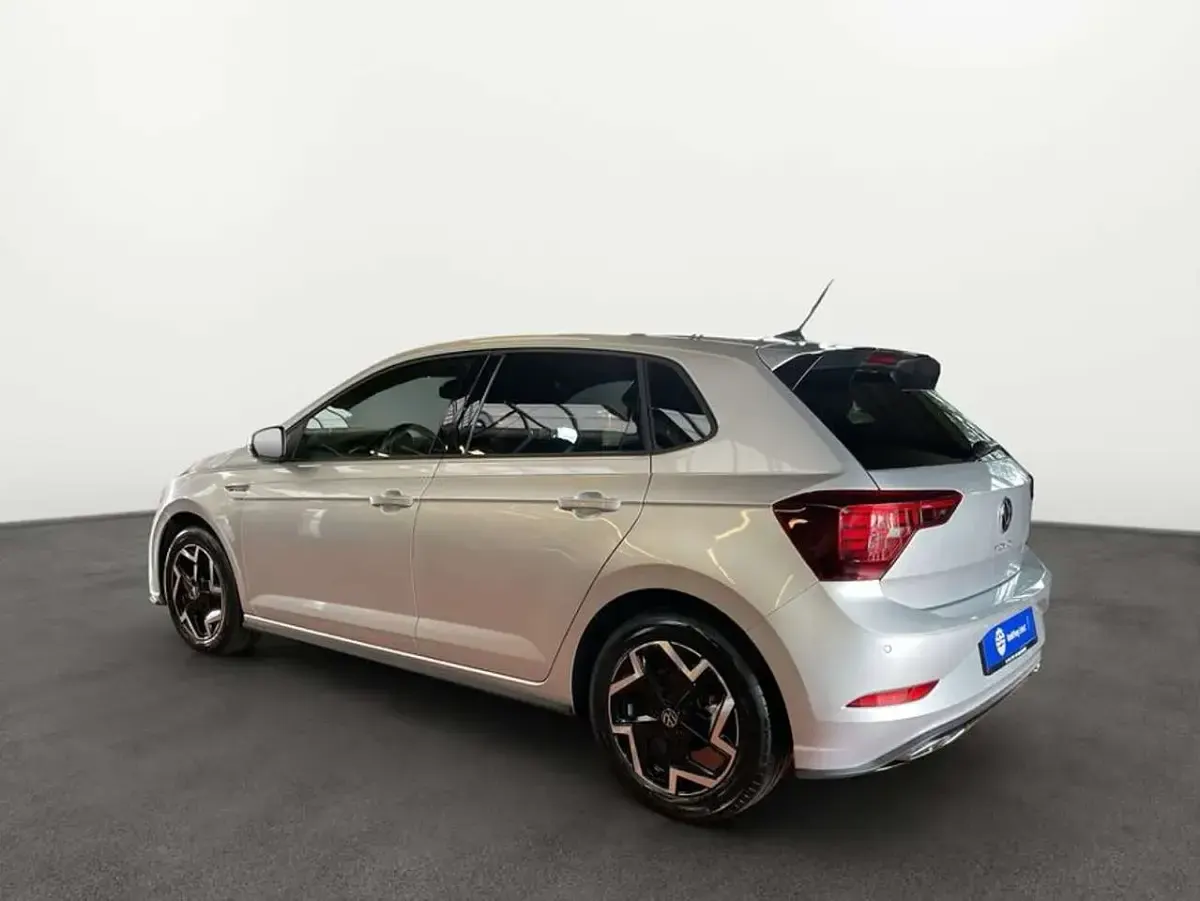 Gebraucht VW Polo R-line 116 PS (85 kW) 2025 Reflex silver metallic Kleinwagen