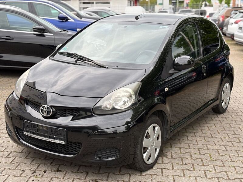 Gebraucht Toyota Aygo Edition 68 PS (50 kW) 2011 Schwarz Kleinwagen