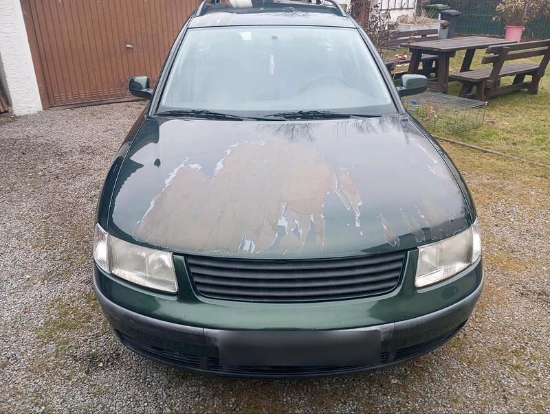 Gebraucht VW Passat 101 PS (74 kW) 1997 Grün Kombi