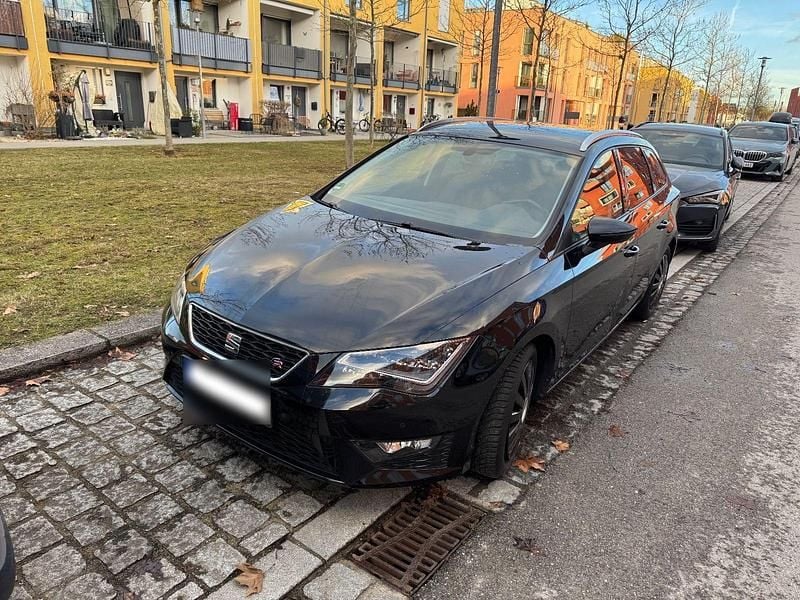 Second-hand Seat Leon ST FR 150 CP (110 kW) 2015 Negru Break