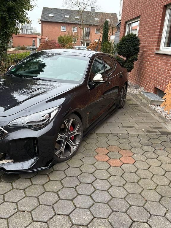 Schwarz Gebraucht 2019 Kia Stinger Kleinwagen | 35.950 € (Fairer Preis) - Bild 1/4
