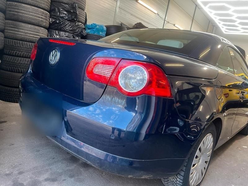 Gebraucht VW Eos 150 PS (110 kW) 2006 Blau Cabrio