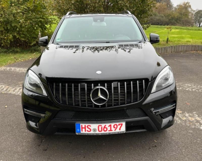 Schwarz Gebraucht 2015 Mercedes ML350 AMG SUV | 17.500 € (Guter Preis) - Bild 1/4
